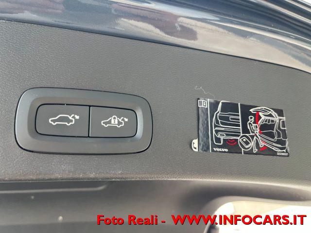 VOLVO XC40 T4 Recharge PHEV Inscription Expression PROMO