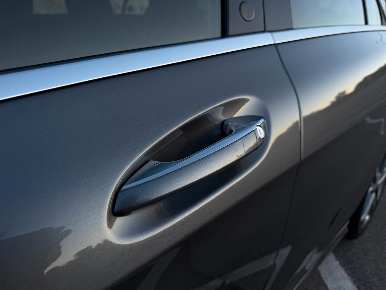 Mercedes A180 Sport/1.5 110 CV/KEYLESS/CAMERA/AMBIENT LIGHTS
