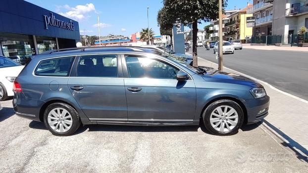 VOLKSWAGEN Passat Variant 2.0 TDI Highline BlueM