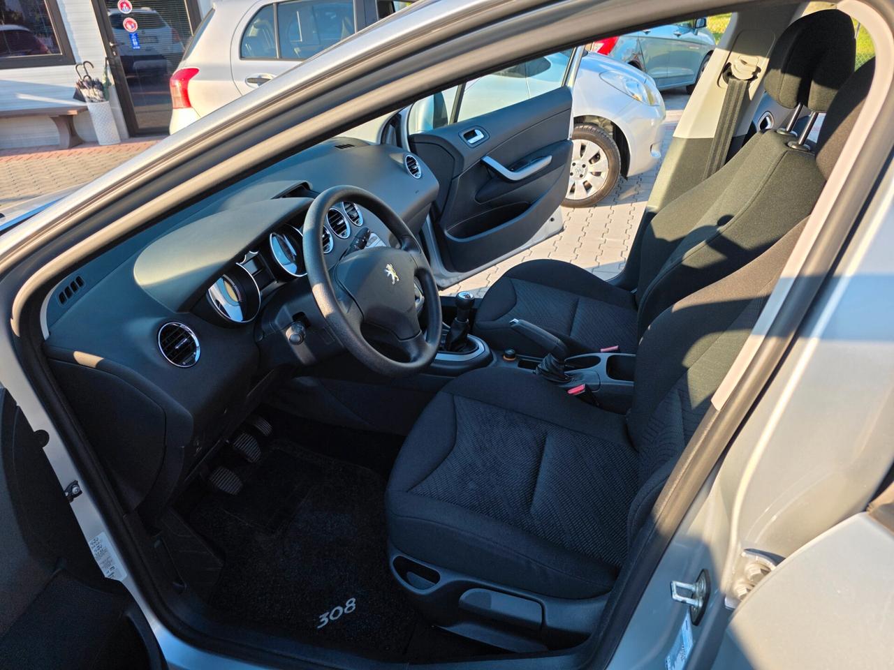Peugeot 308 1.4 VTi 95CV perfetta e garantita 12 mesi