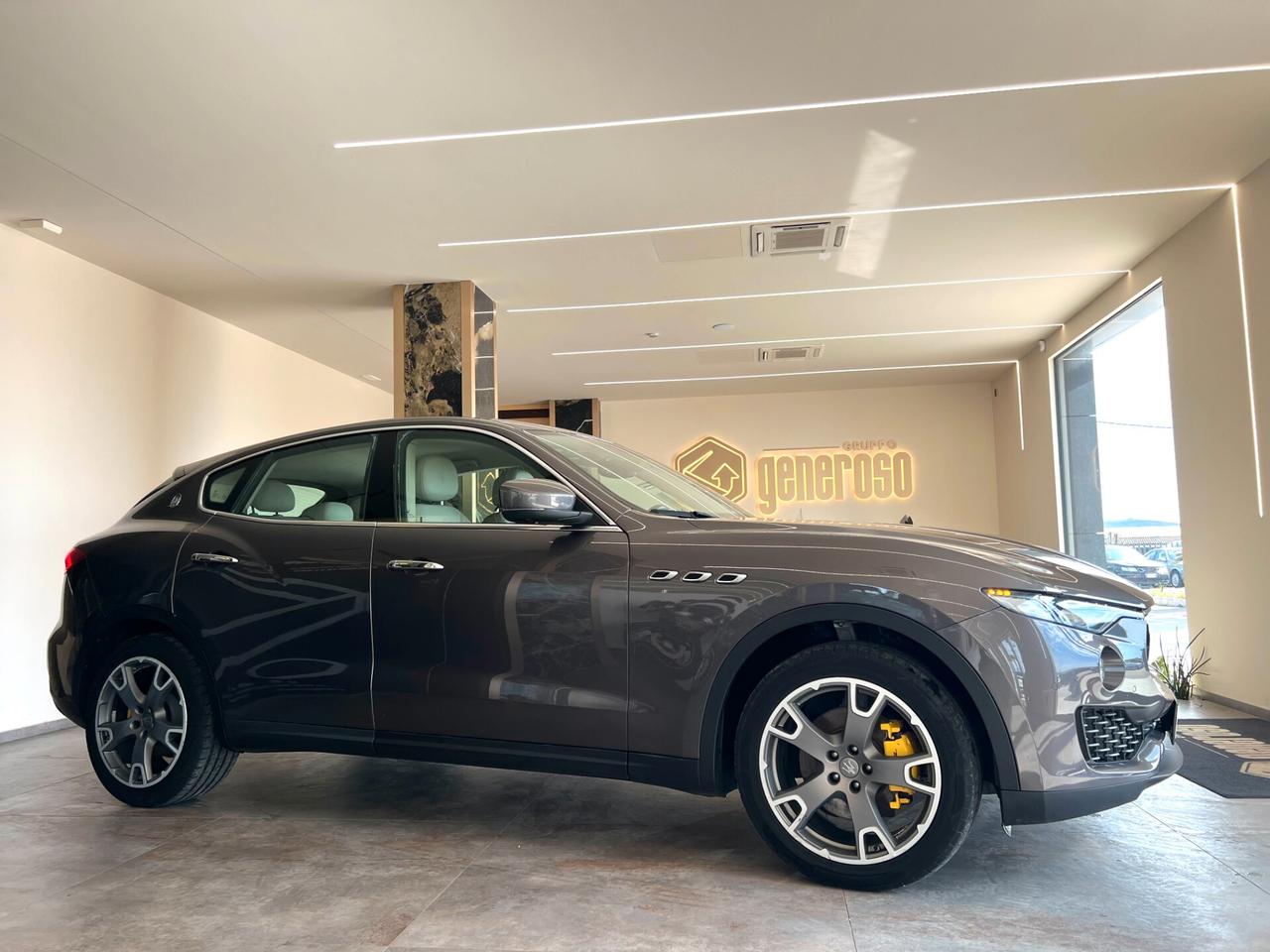 Maserati Levante V6 Diesel 275 CV AWD Granlusso