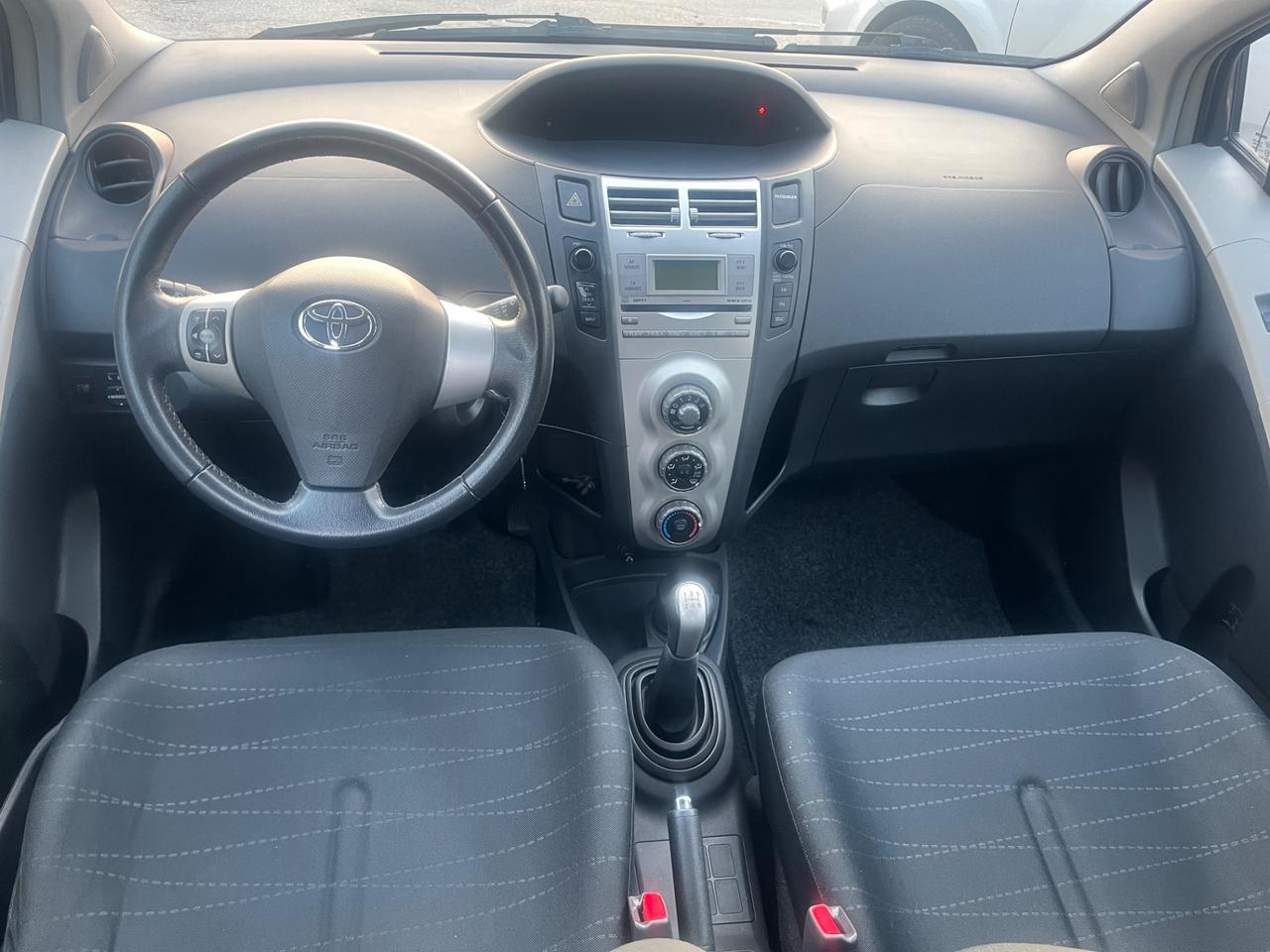 Toyota Yaris 1.3 5 porte Sol