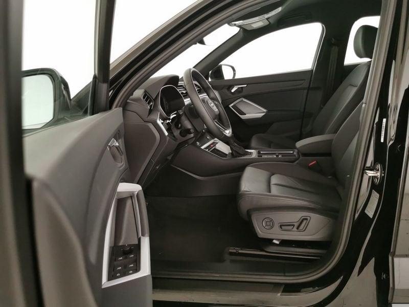 Audi Q3 Sportback 35 2.0 tdi s-tronic