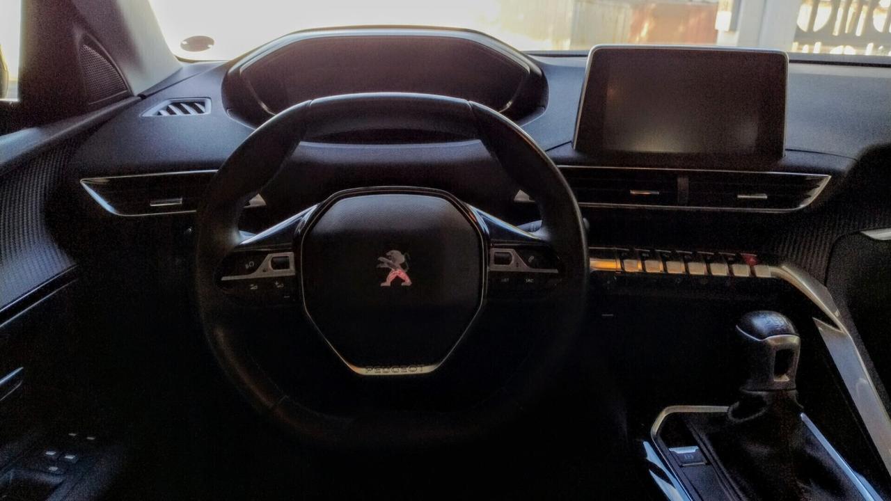 Peugeot 3008 1.5 HDi 131CV - 2018