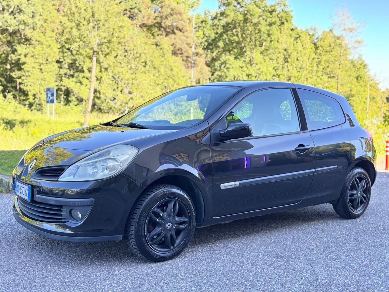 Renault Clio 1.2 16V 3 porte