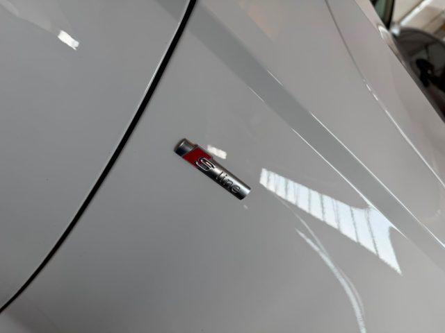 AUDI A6 2.0 TDI ultra S tronic //S LINE//20//BLUETOOTH//