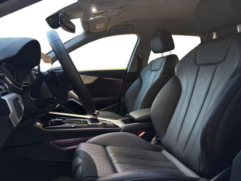 Audi A4 allroad 40 2.0 tdi mhev Identity Contrast quattro 204cv s-tronic