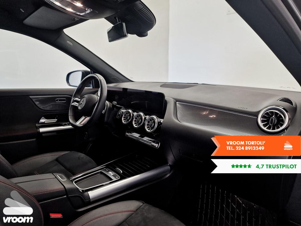 MERCEDES GLA (H247) GLA 200 d Automati...