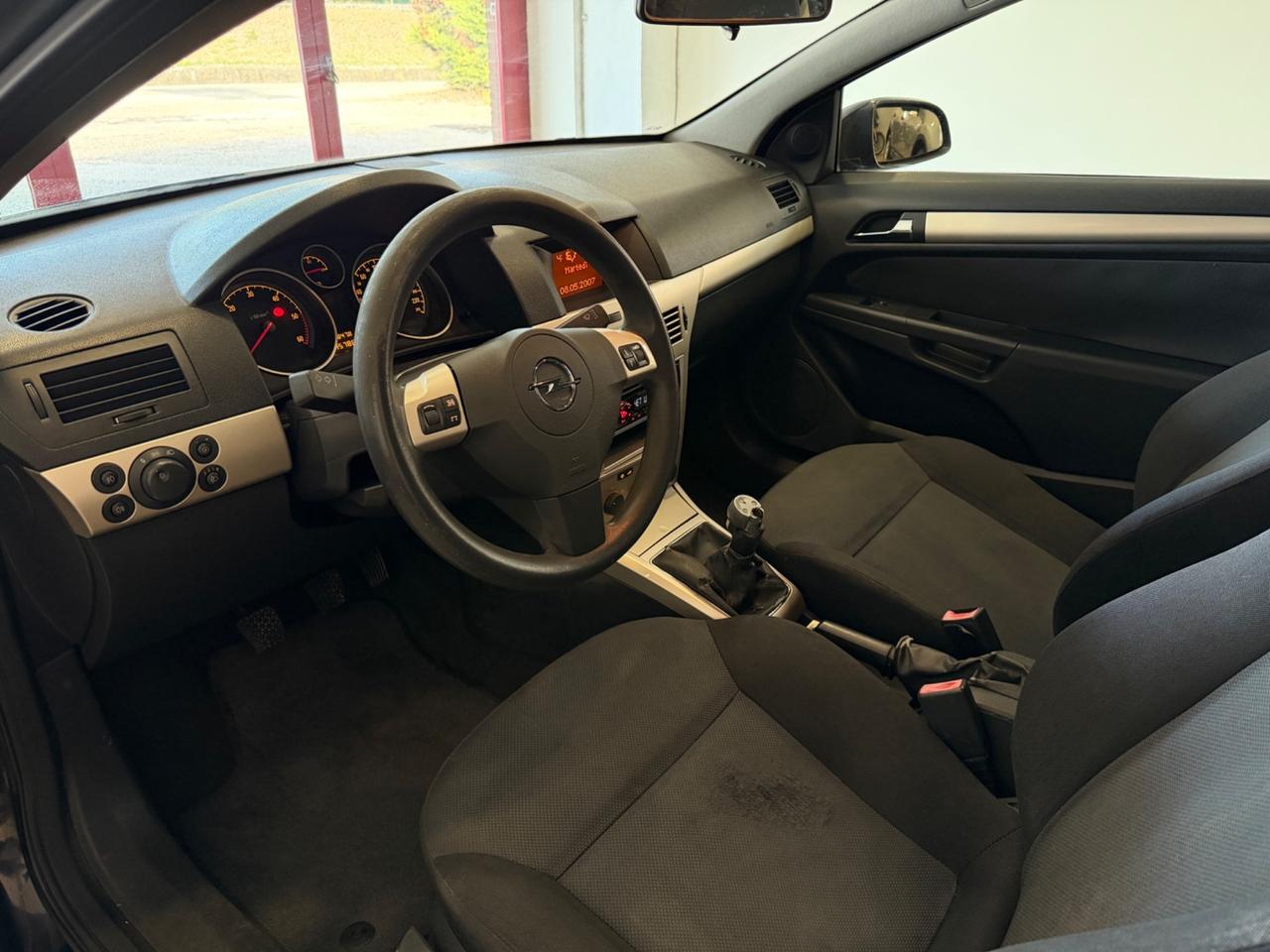 Opel Astra GTC