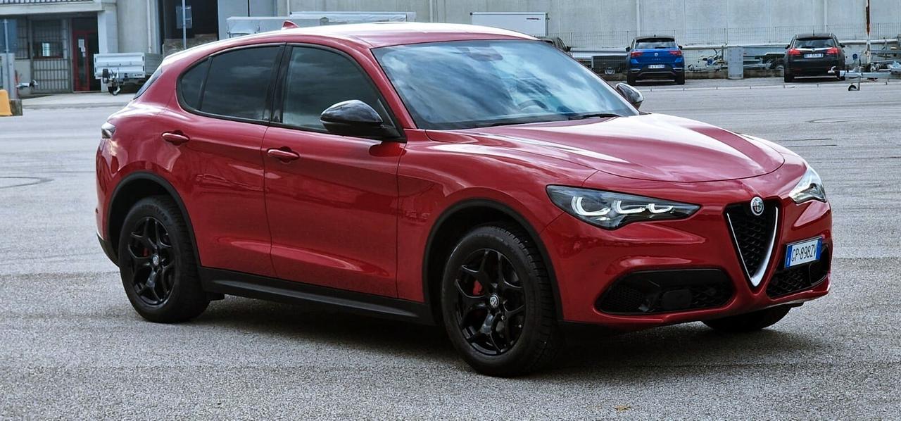 Alfa Romeo Stelvio 2.2 Turbodiesel 160 CV AT8 RWD Super