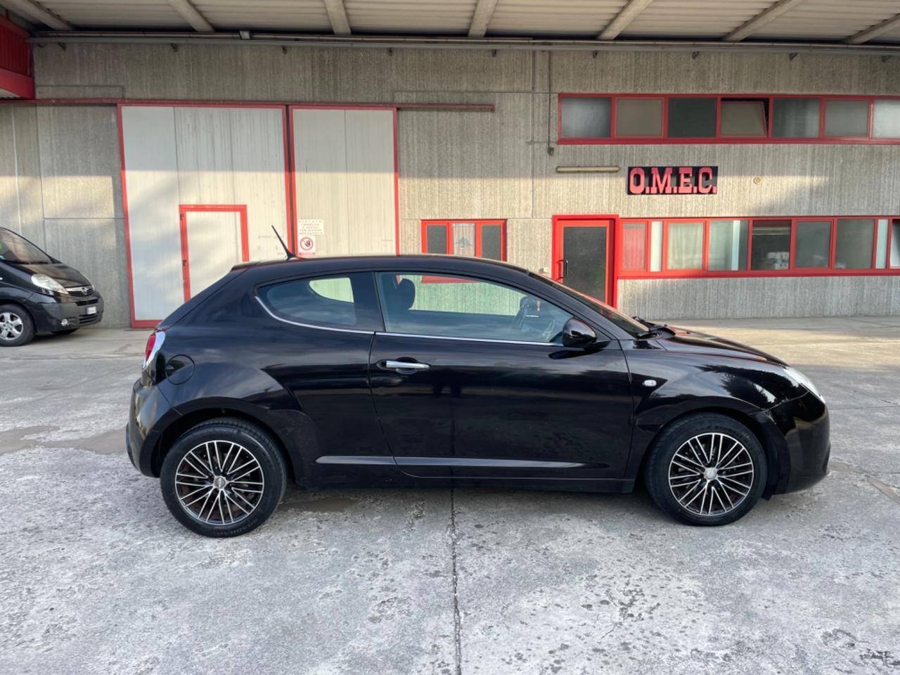 Alfa Romeo MiTo 1.3 JTDm-2 95 CV S&S Distinctive
