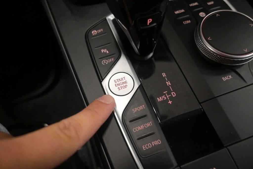 BMW SERIE 1116d 5p. BUSINESS ADVANTAGE