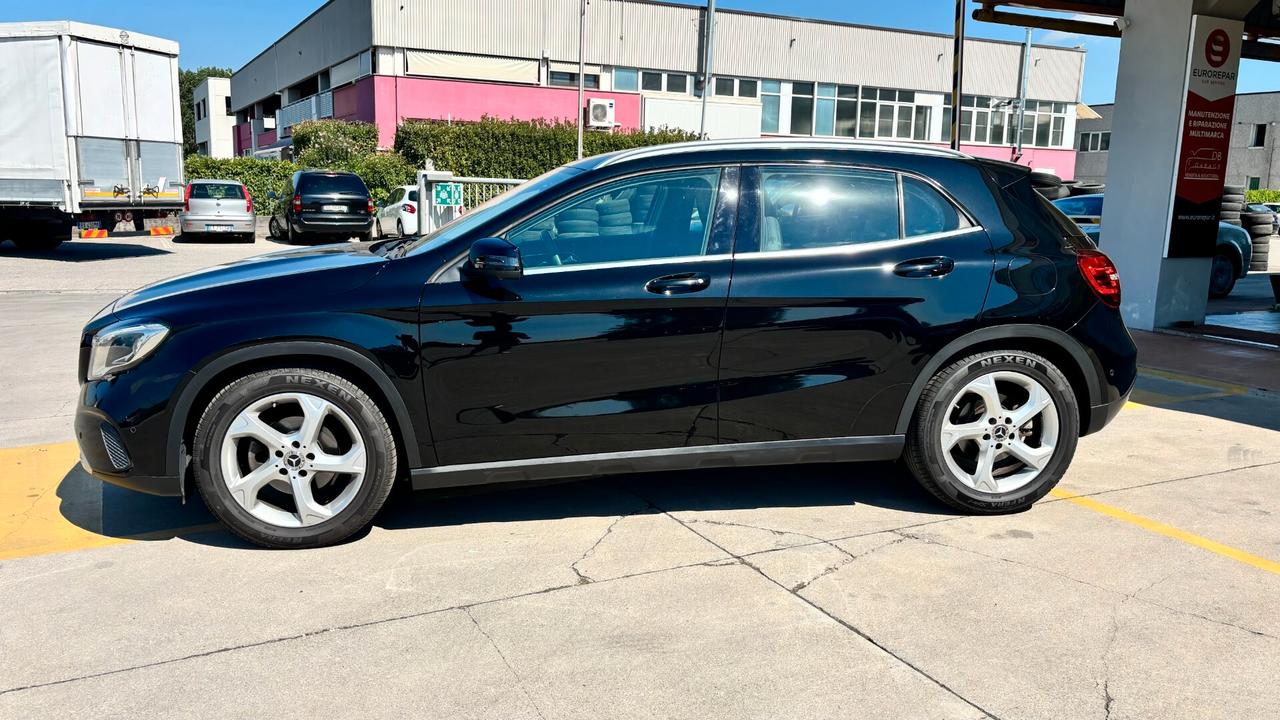 Mercedes-benz GLA 180 Premium