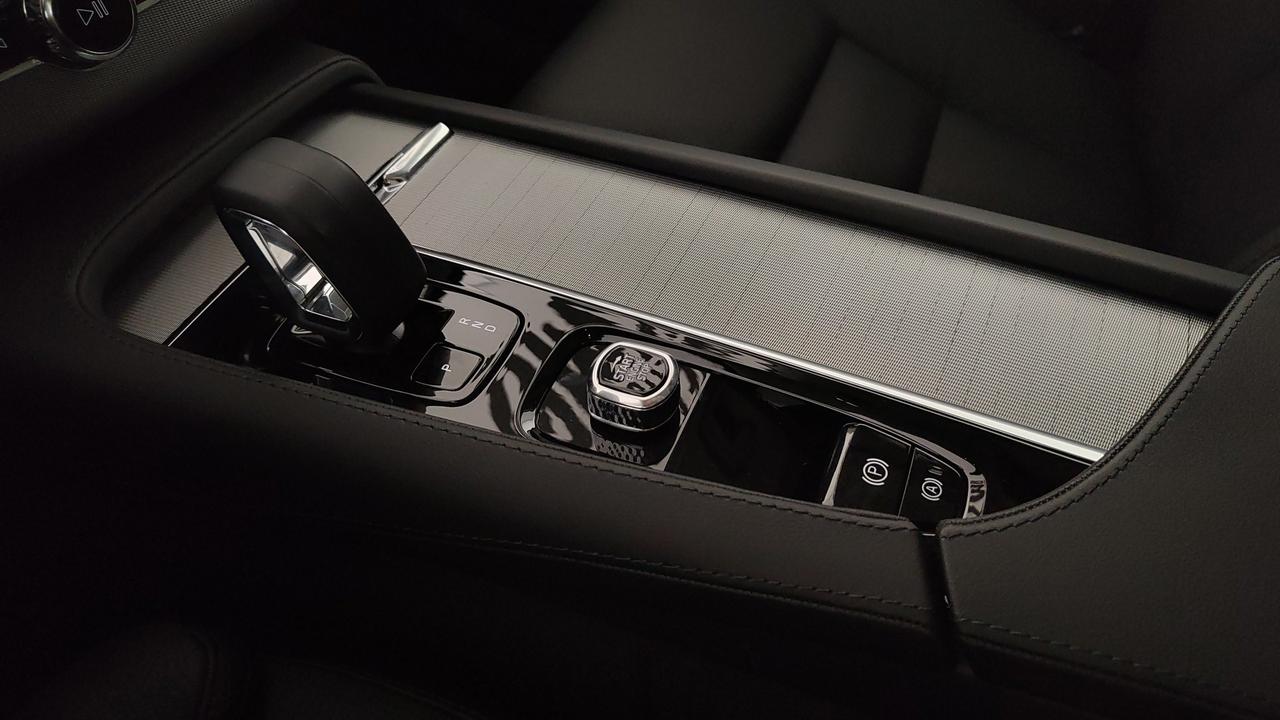 VOLVO N.XC90 Plus Bright T8 AWD AUT 7P