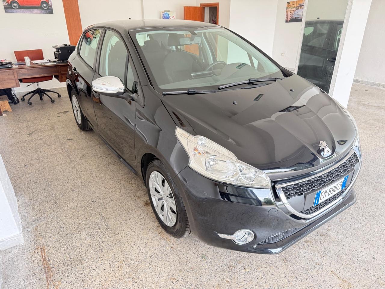 Peugeot 208 1.4 HDi 68 CV 5 porte Active