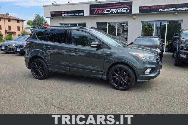 FORD Kuga 2.0 TDCI 150 CV 4WD Powershift ST-Line PERMUTE
