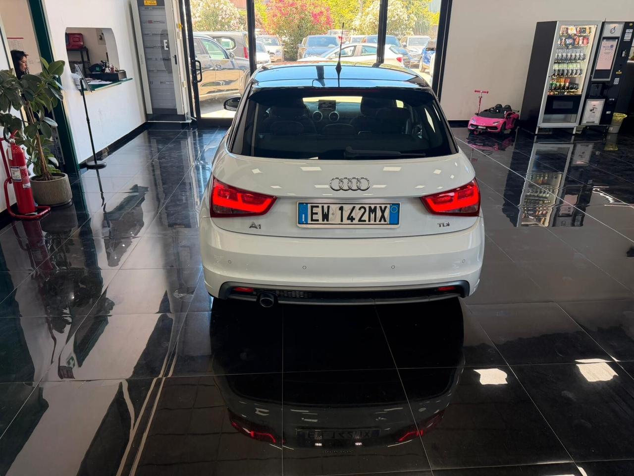 Audi A1 1.6 TDI S line edition