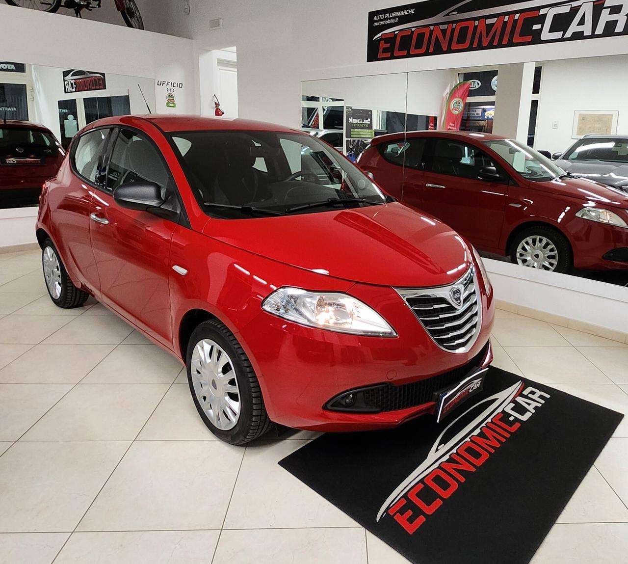 Lancia Ypsilon 1.2 69 CV 5 porte S&S Gold