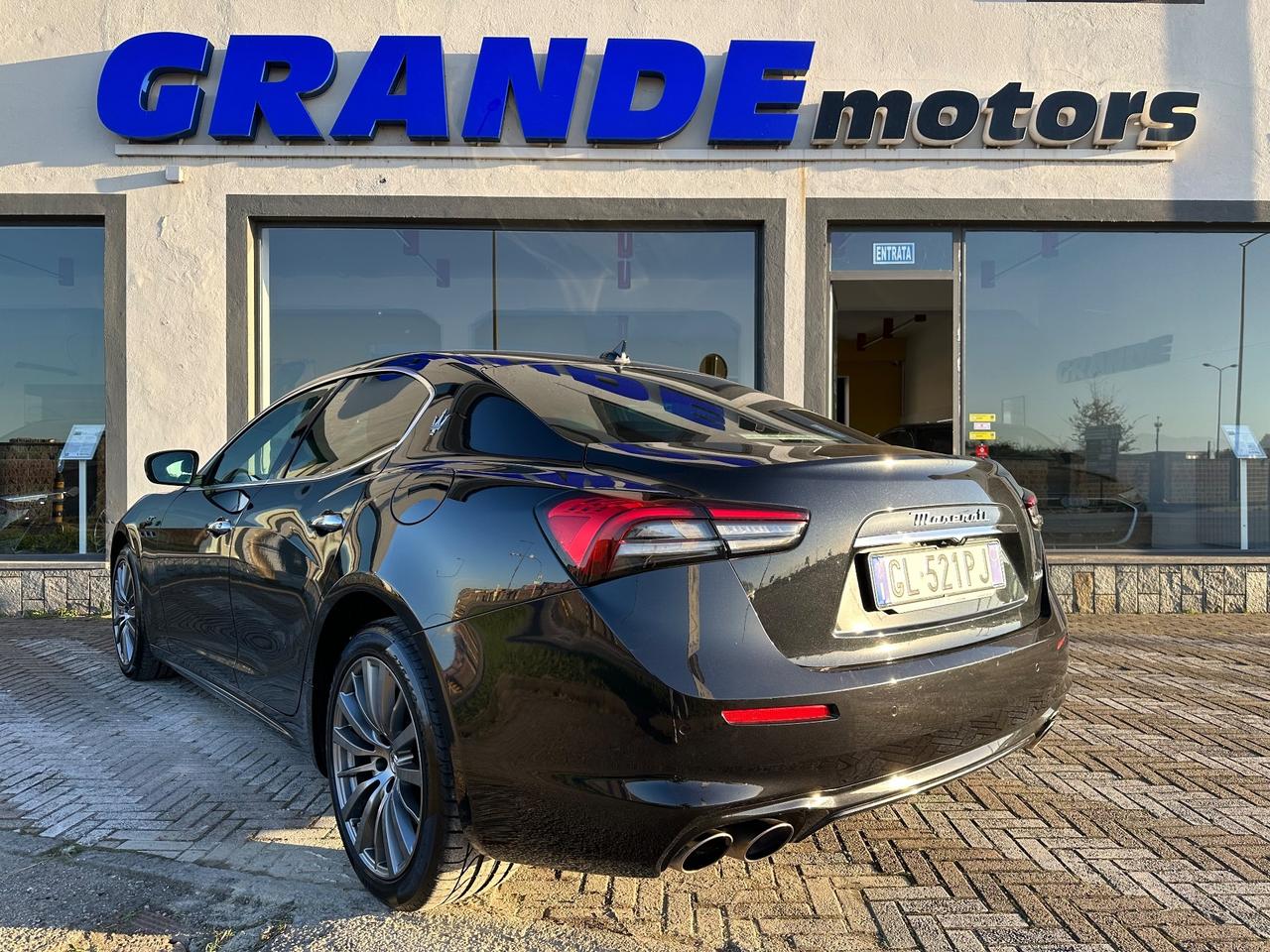 Maserati Ghibli 330 CV MHEV GT