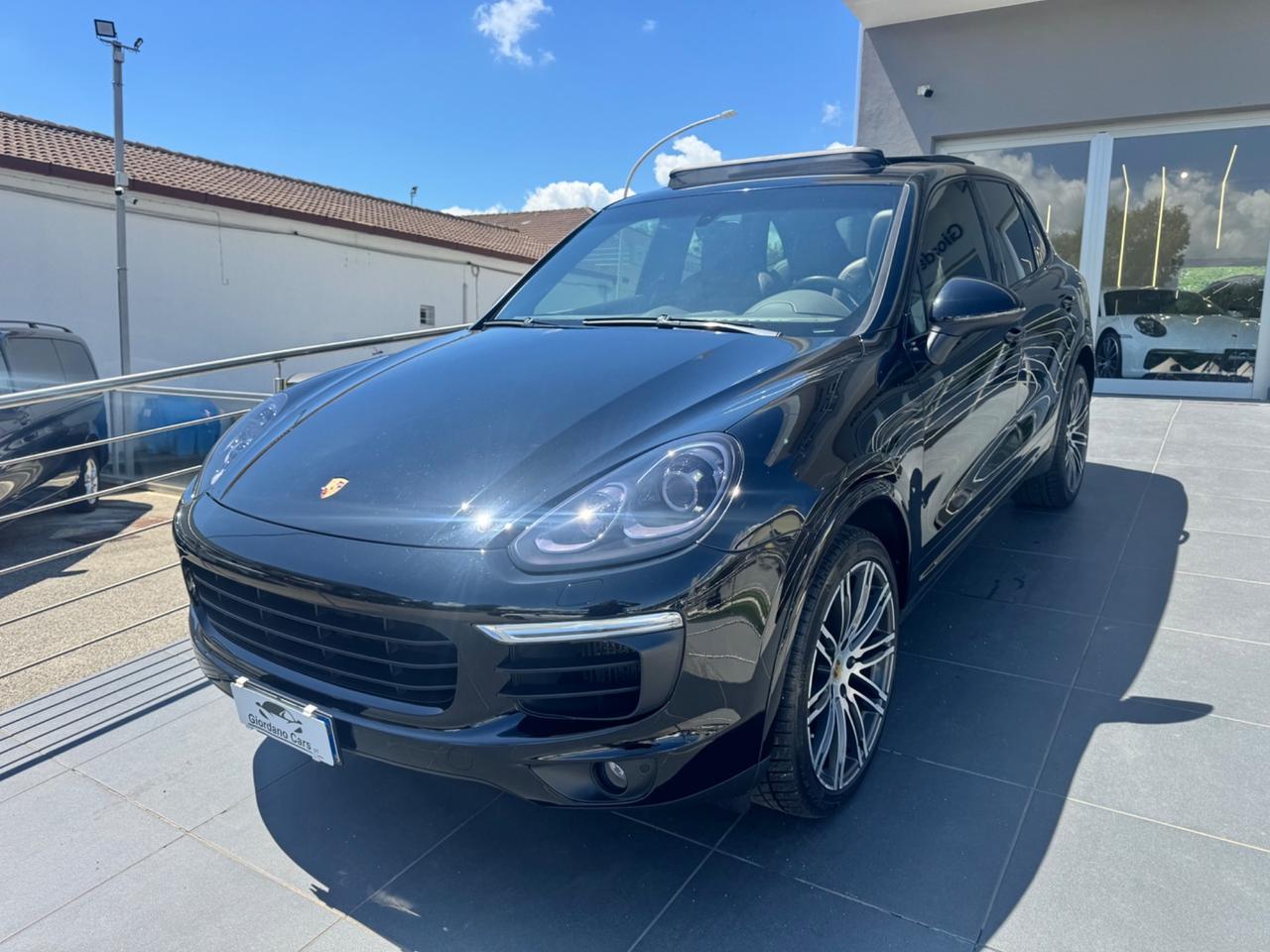 Porsche Cayenne 3.0 Diesel Platinum Edition open edition Porsche approved