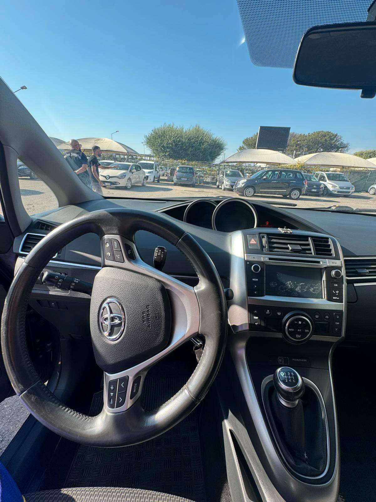 Toyota Verso 1.6 D-4D Style