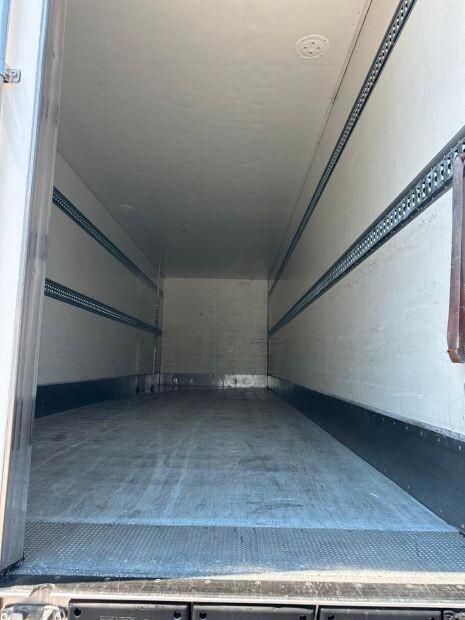 Motrice Mercedes Actros coibentato