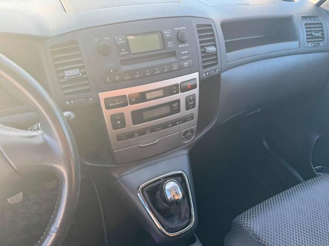 TOYOTA Corolla Verso 1.6 16V