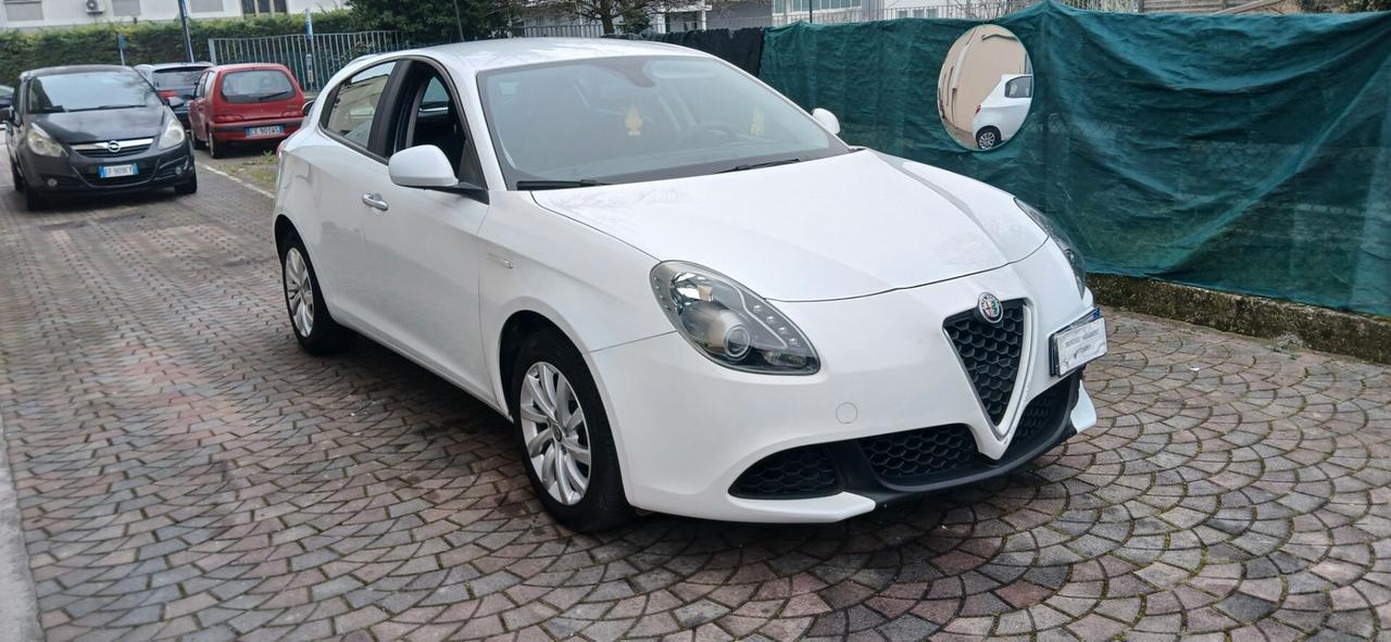 Alfa Romeo Giulietta 1.6 JTDm 120 CV neopatentati