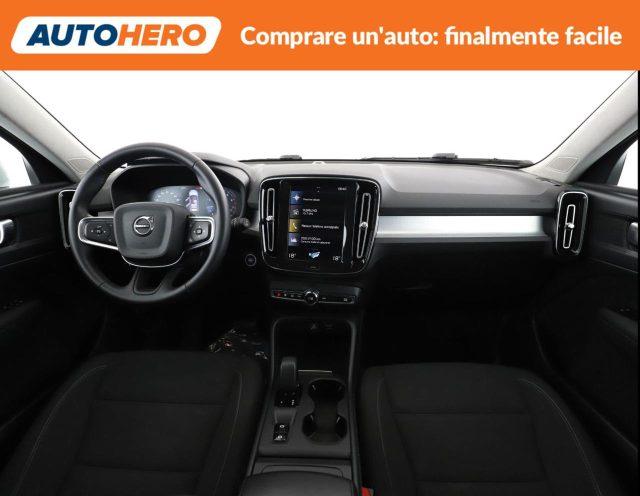 VOLVO XC40 T3 Momentum Pro