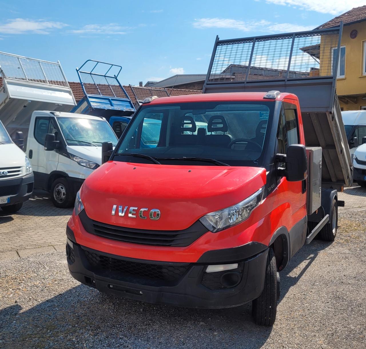 IVECO DAILY RIBALTABILE 35-120 85kW