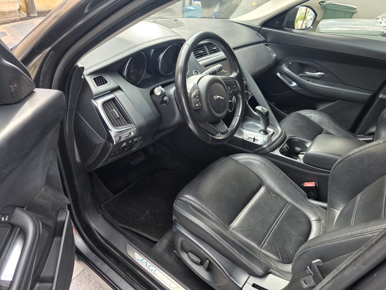 Jaguar E-Pace 2.0D 150 CV AWD aut. R-Dynamic HSE