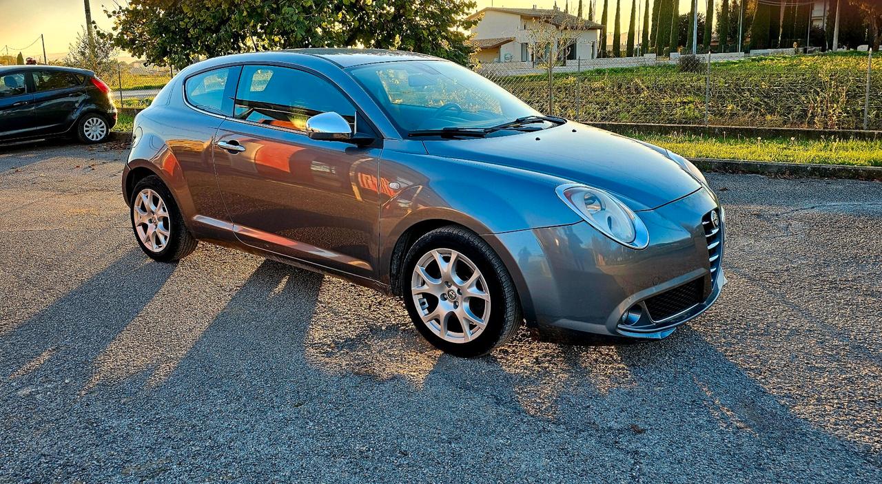 Alfa Romeo MiTo 1.3 JTDm 16V 90 CV Distinctive Sport Pack