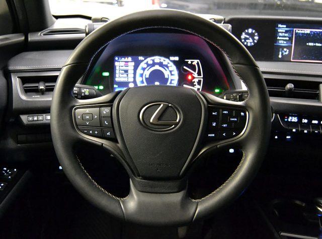 LEXUS UX 250h Hybrid 4WD Premium Service Lexus