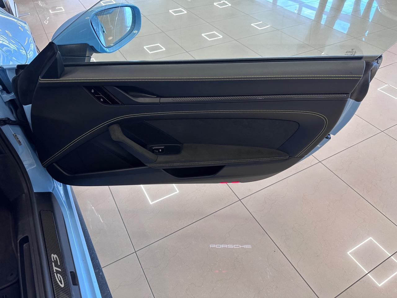 Porsche 911 Coupe 4.0 GT3 auto