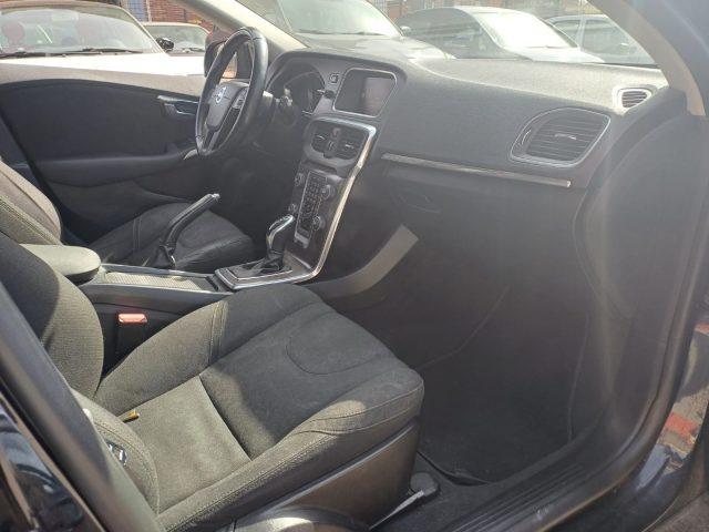 VOLVO V40 Cross Country D2 Geartronic Business