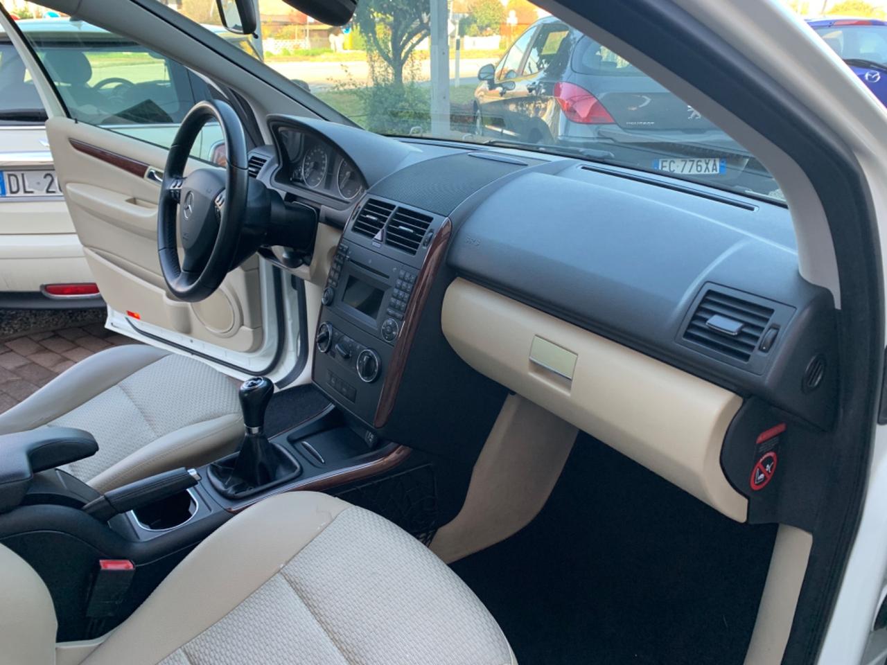 Mercedes-benz A 160 BlueEFFICIENCY Premium