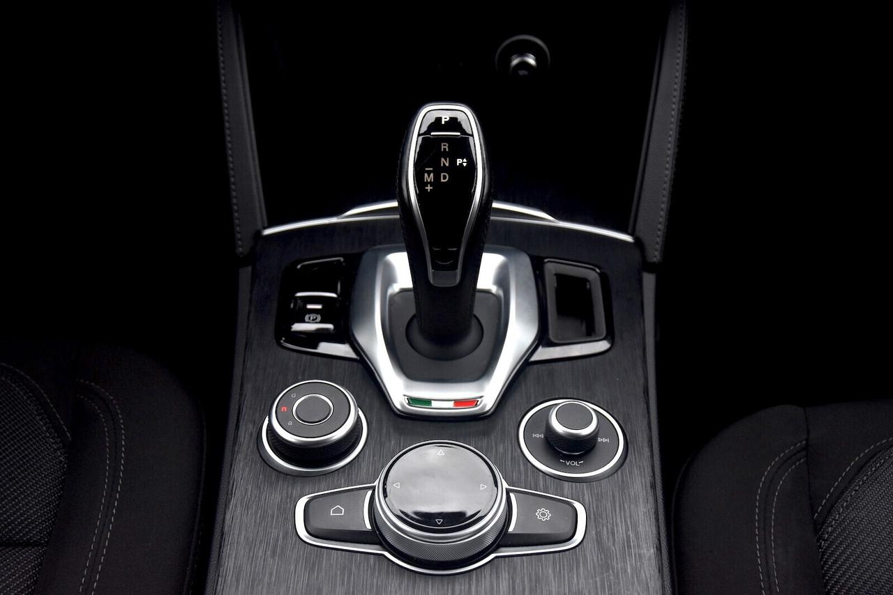 Alfa Romeo Stelvio 2.2 Turbodiesel 190cv Q4 AT8 Executive