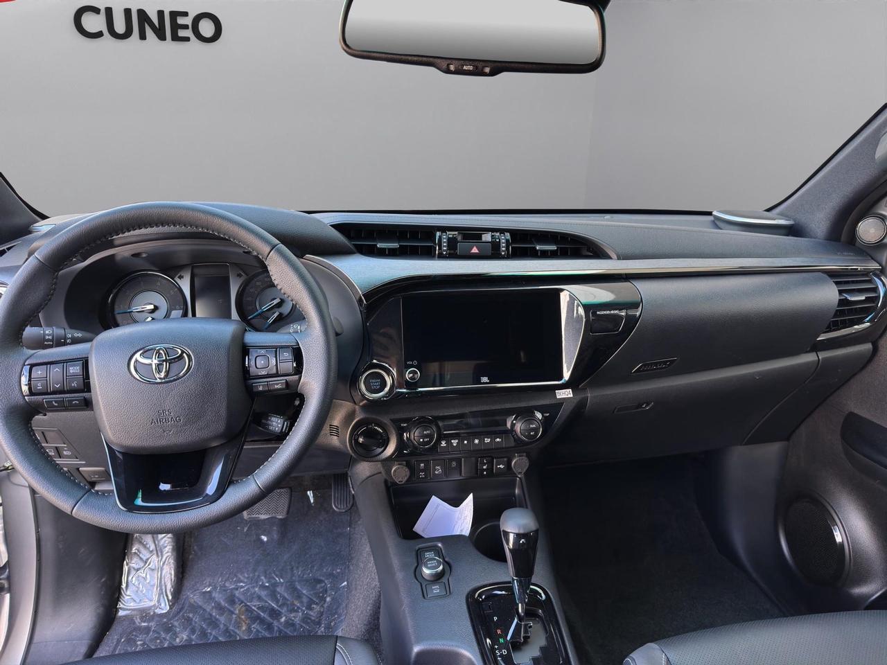 Toyota Hilux - MY25 Double Cab Invincible 48V