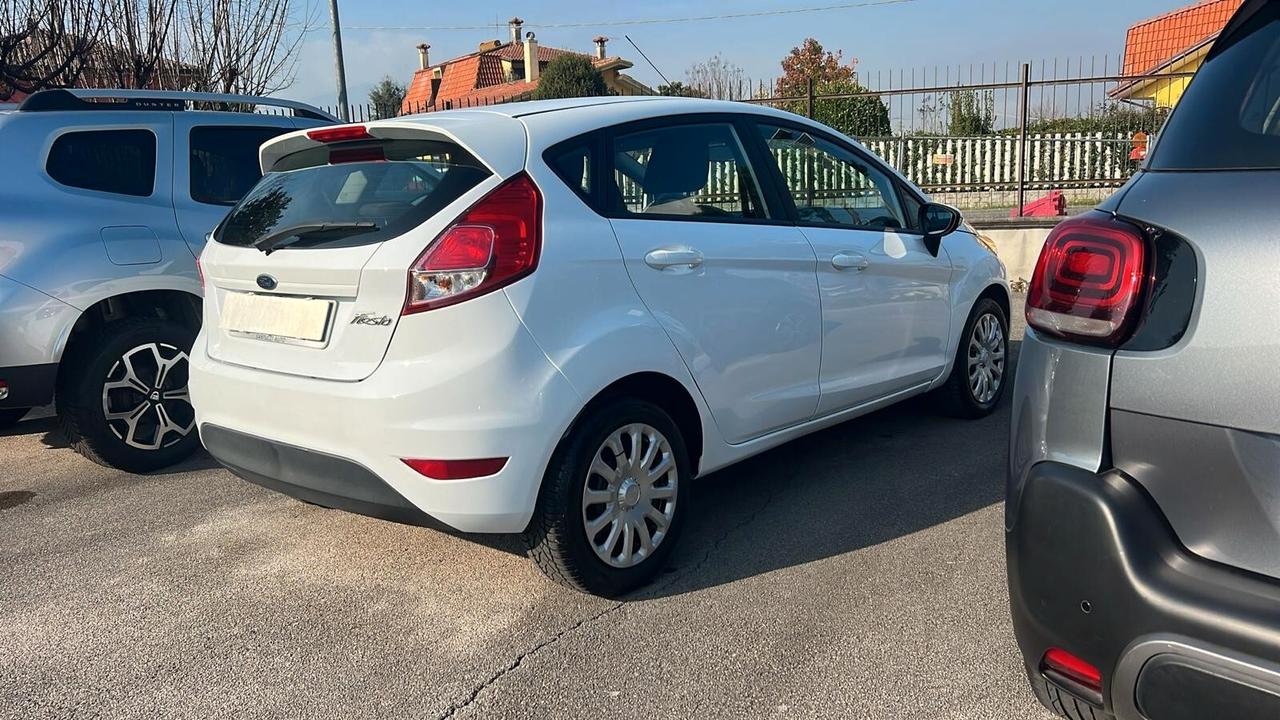 Ford Fiesta 1.5 TDCi 75CV 5 porte ST-Line NEOPATENTATI