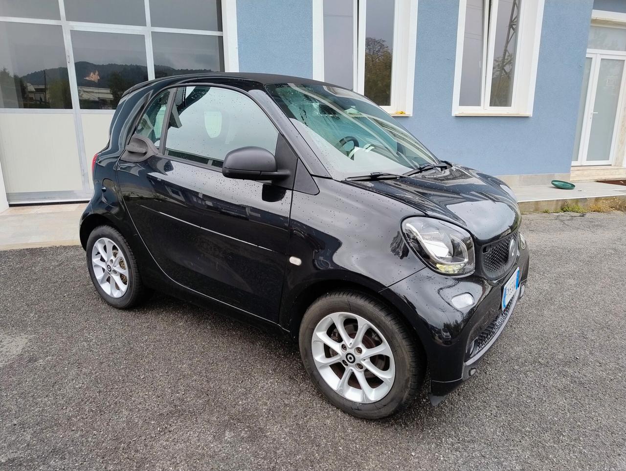 Smart ForTwo automatica 2018 motore nuovo leggi bene