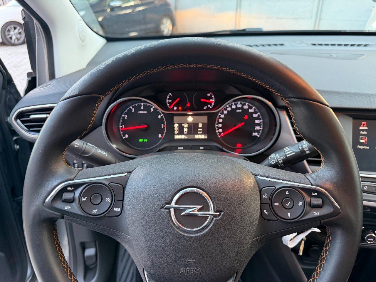 Opel Crossland X 1.2 Innovation 83cv FULL OPTIONAL SENZA VINCOLI