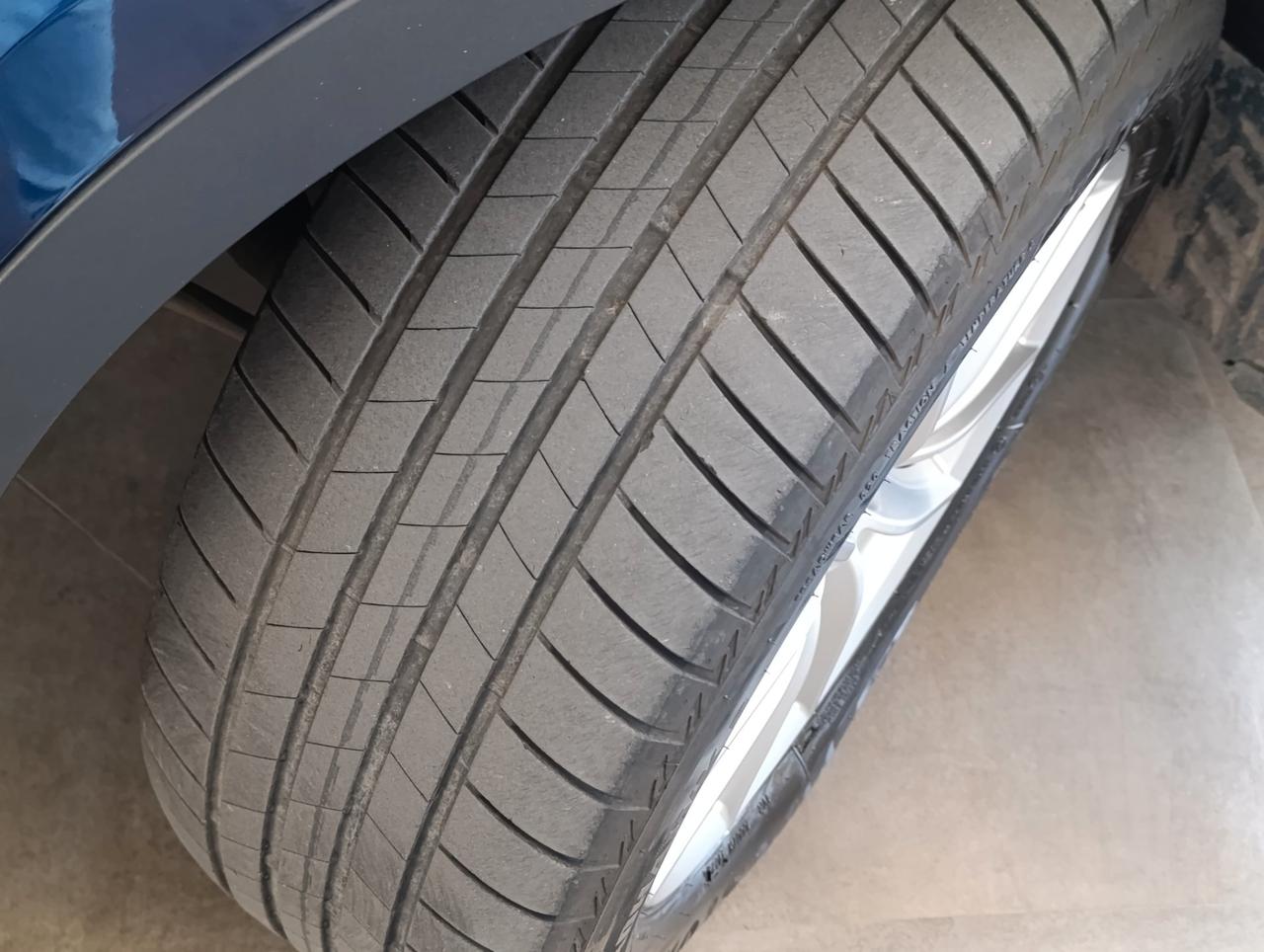 BMW X5 xdrive40d mhev 48V Business auto