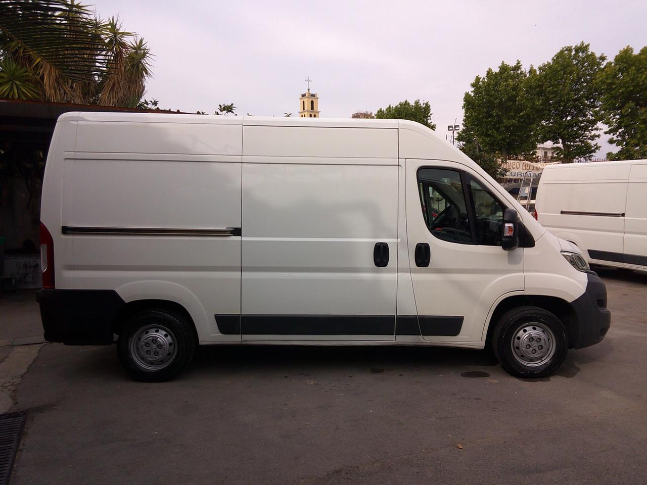 Peugeot Boxer 330 2.0 BlueHDi/130CV FAP PC-TN Combi Comfort 18