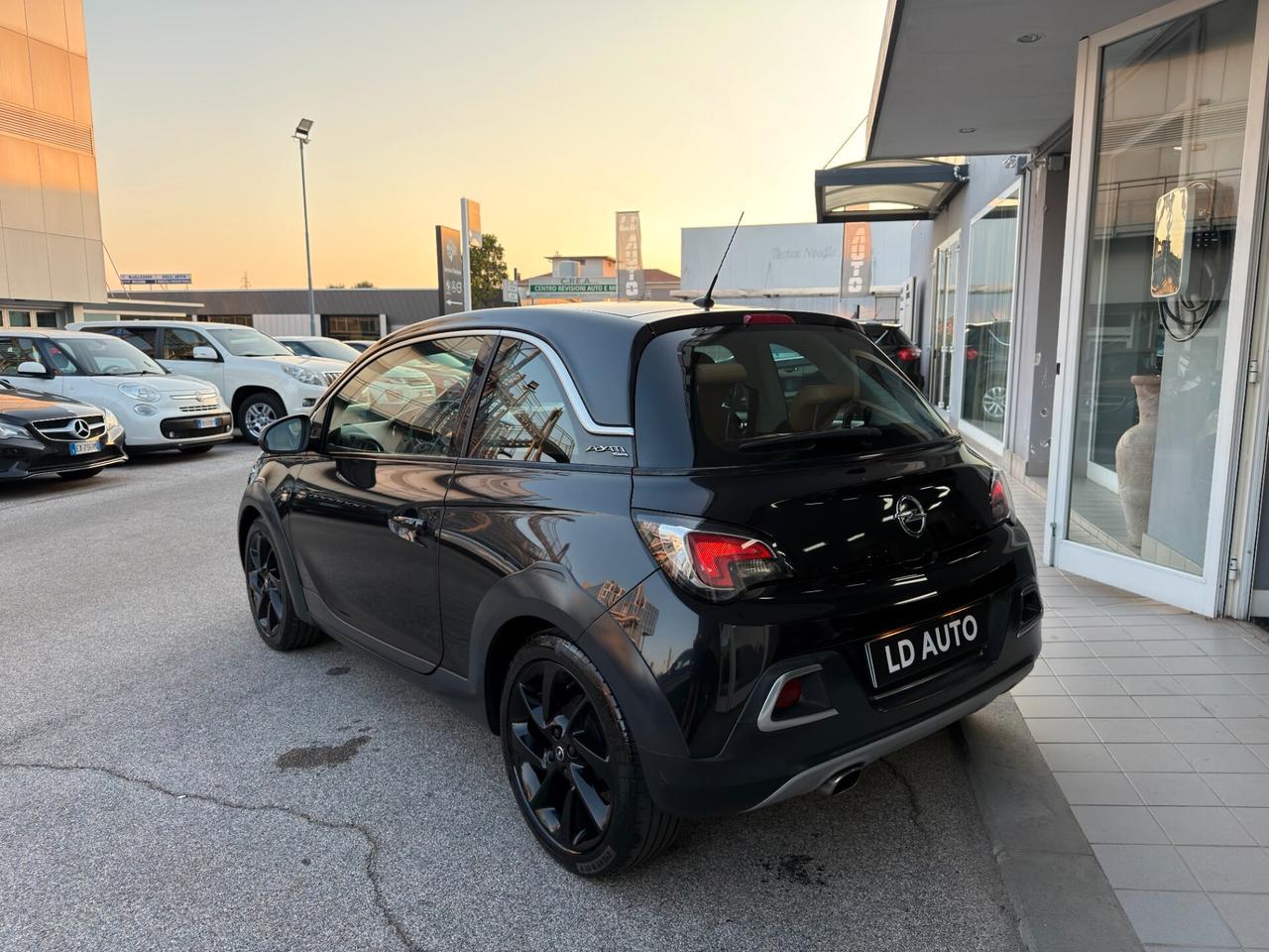 Opel Adam Rocks 1.2 70 CV Start&Stop
