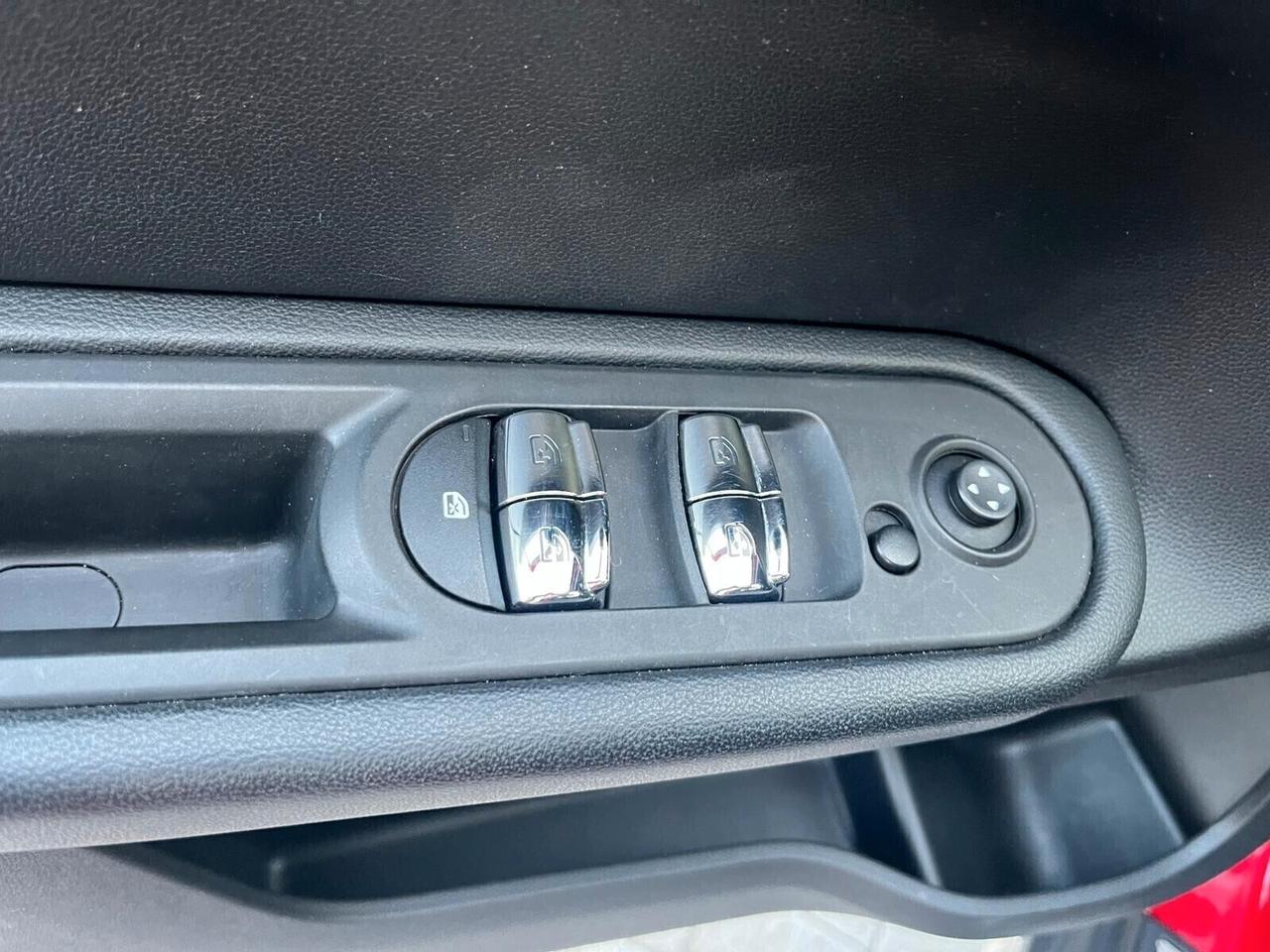 Mini Cooper D Countryman 2.0 D Business BI-COLOR