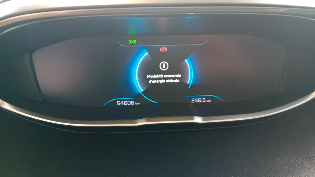 Peugeot 3008 BlueHDi 130 S&S EAT8 Crossway