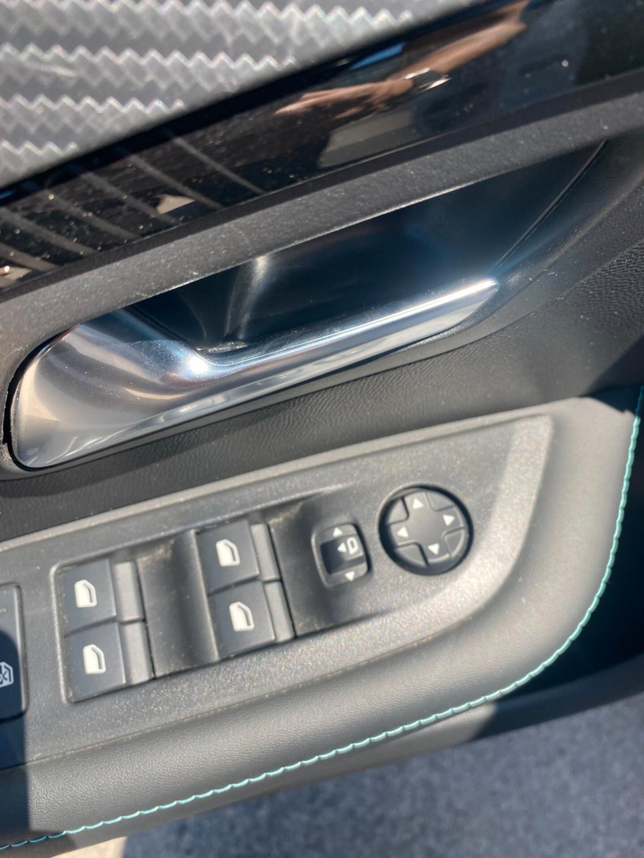 Peugeot 208 PureTech 100 Stop&Start 5 porte Allure