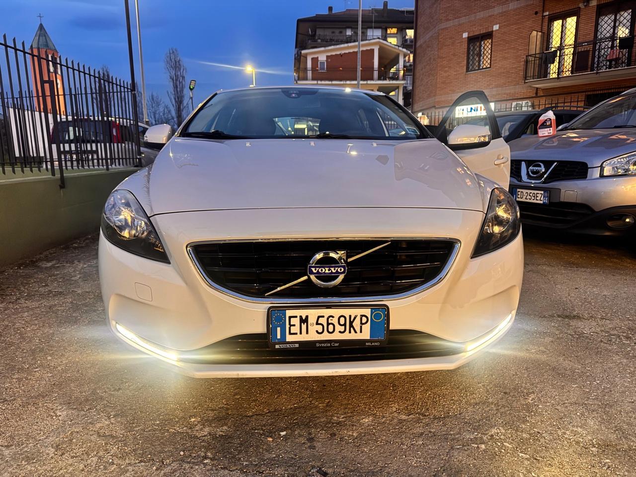 Volvo V40 D2 1.6 Summum !!GARANTITA!!