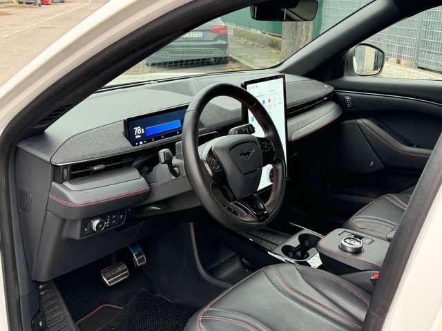 Ford Mustang Mach-E standard range Premium awd 269cv auto IVA ESPOSTA!