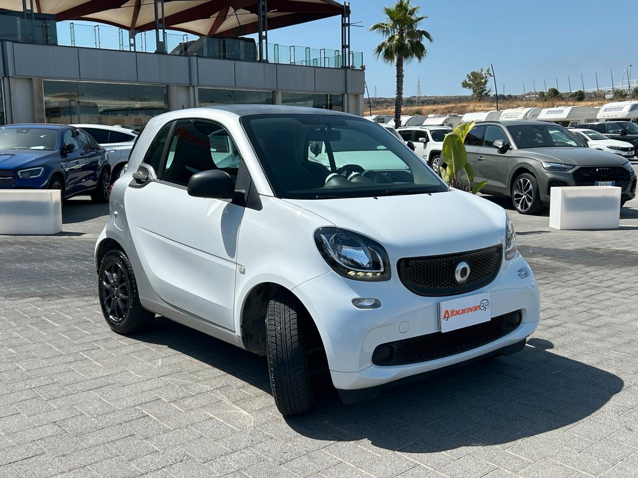 smart forTwo 1.0 Youngster 71cv twinamic